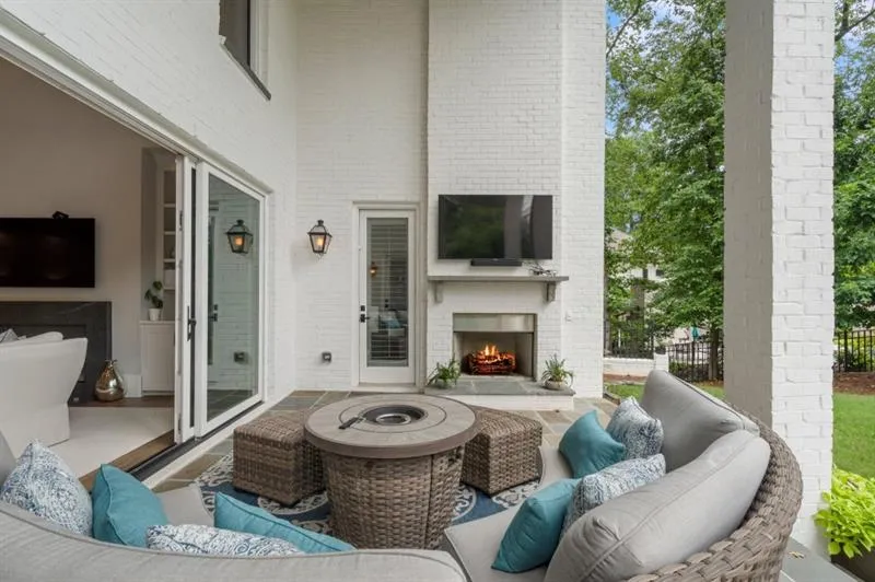 345 Kelson Drive, Atlanta, Georgia 30327, 5 Bedrooms Bedrooms, ,6 BathroomsBathrooms,Residential,Sold,345 Kelson Drive,7461837