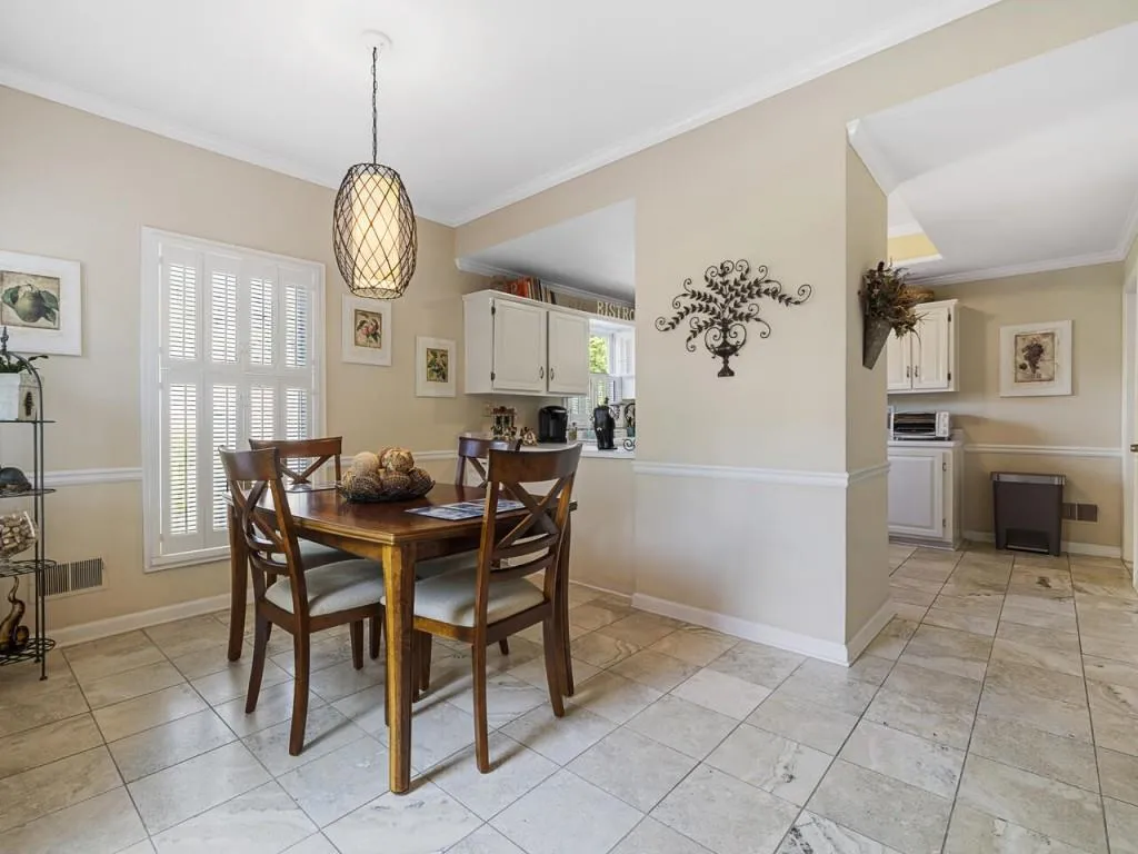 24 Vernon Glen Court, Atlanta, Georgia 30338, 3 Bedrooms Bedrooms, ,2 BathroomsBathrooms,Residential,Sold,24 Vernon Glen Court,7071335