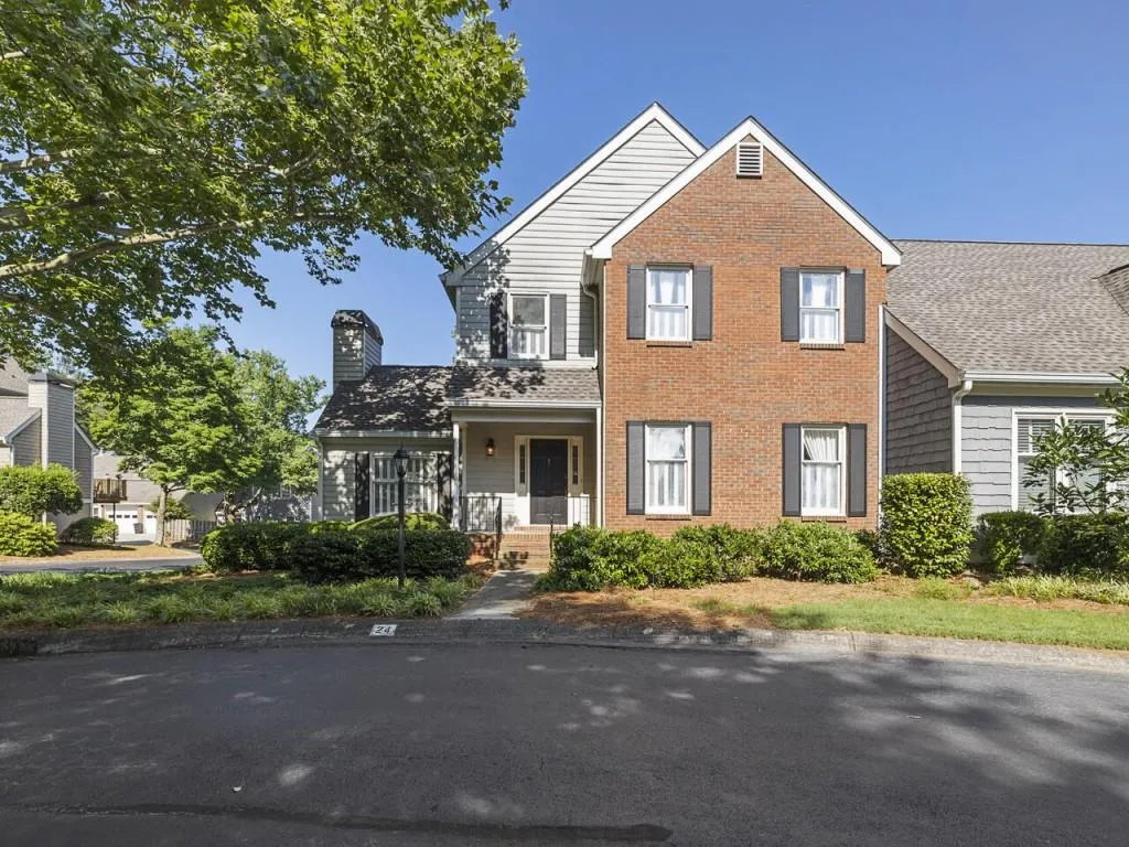 24 Vernon Glen Court, Atlanta, Georgia 30338, 3 Bedrooms Bedrooms, ,2 BathroomsBathrooms,Residential,Sold,24 Vernon Glen Court,7071335