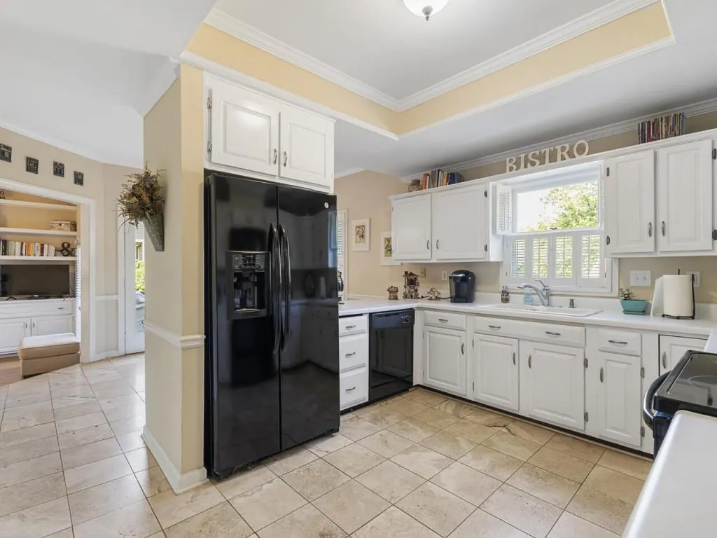 24 Vernon Glen Court, Atlanta, Georgia 30338, 3 Bedrooms Bedrooms, ,2 BathroomsBathrooms,Residential,Sold,24 Vernon Glen Court,7071335