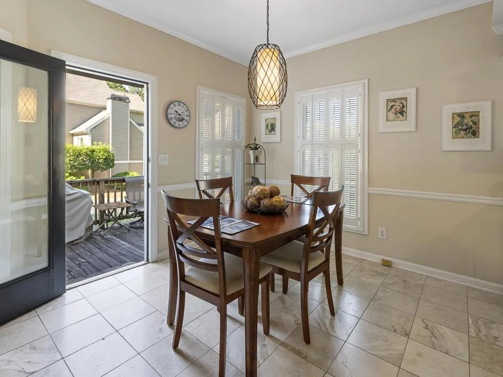 24 Vernon Glen Court, Atlanta, Georgia 30338, 3 Bedrooms Bedrooms, ,2 BathroomsBathrooms,Residential,Sold,24 Vernon Glen Court,7071335