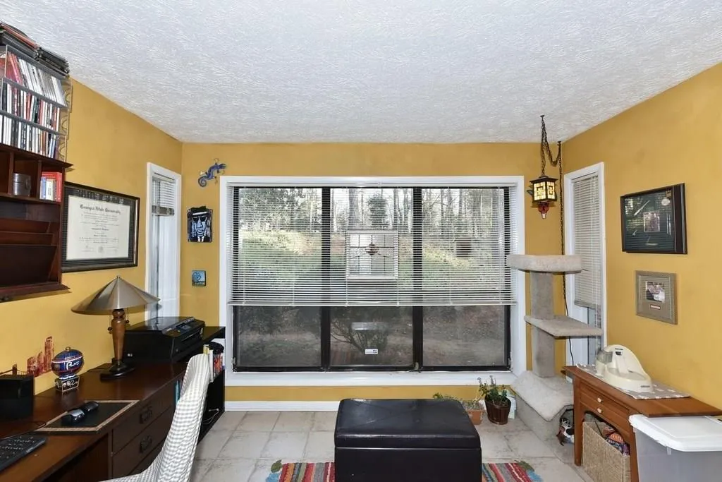 5137 Roswell Road Unit 1, Sandy Springs, Georgia 30342, 2 Bedrooms Bedrooms, ,2 BathroomsBathrooms,Residential,Sold,5137 Roswell Road Unit 1,5962914