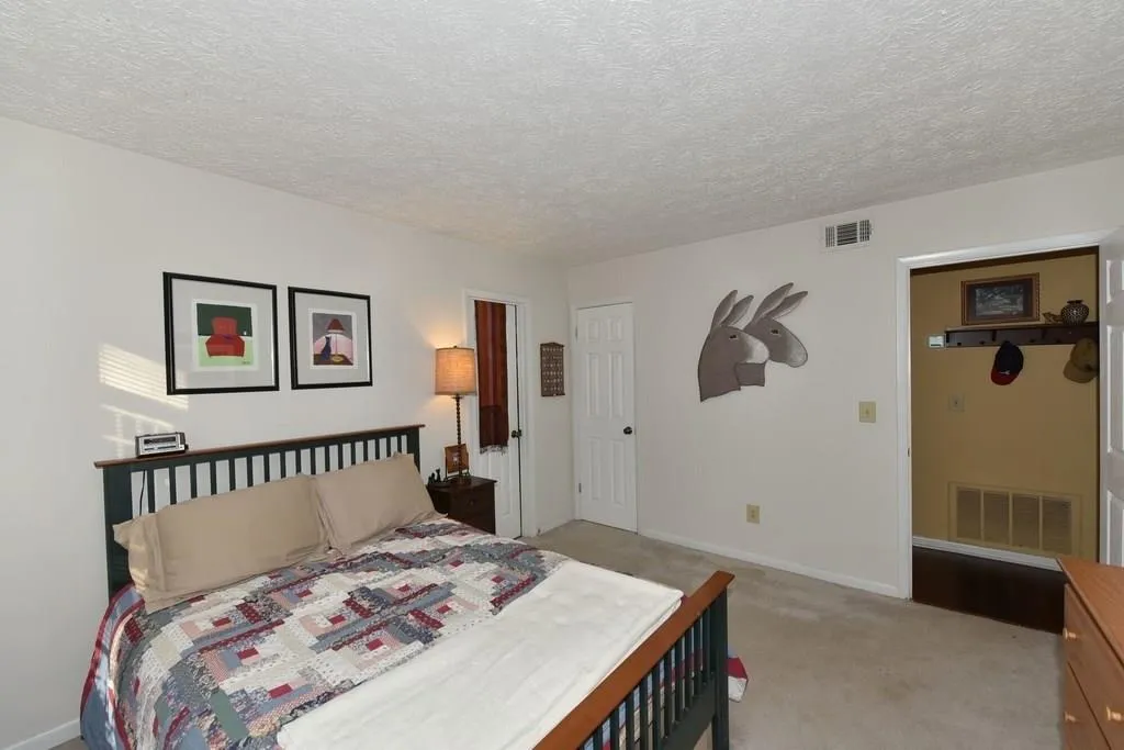 5137 Roswell Road Unit 1, Sandy Springs, Georgia 30342, 2 Bedrooms Bedrooms, ,2 BathroomsBathrooms,Residential,Sold,5137 Roswell Road Unit 1,5962914