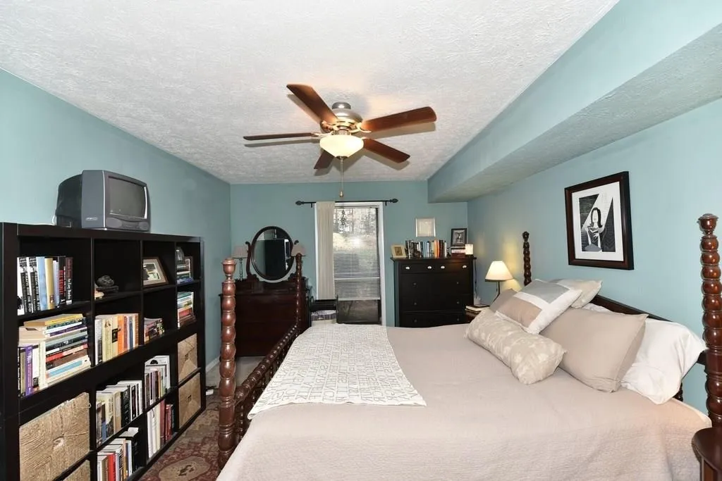 5137 Roswell Road Unit 1, Sandy Springs, Georgia 30342, 2 Bedrooms Bedrooms, ,2 BathroomsBathrooms,Residential,Sold,5137 Roswell Road Unit 1,5962914