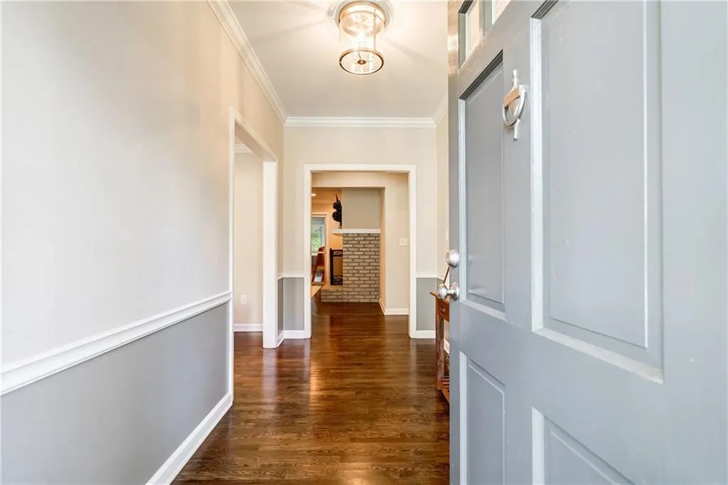250 Forrest Lake Drive, Atlanta, Georgia 30327, 3 Bedrooms Bedrooms, ,2 BathroomsBathrooms,Residential,Sold,250 Forrest Lake Drive,6704445