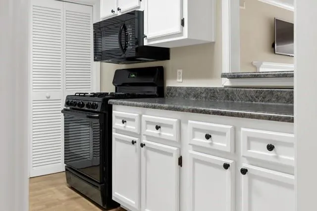 404 Gettysburg Place, Atlanta, Georgia 30350, 2 Bedrooms Bedrooms, ,2 BathroomsBathrooms,Residential,Sold,404 Gettysburg Place,7177545