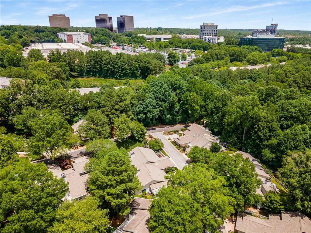 12 Waterford Court, Atlanta, Georgia 30328, 2 Bedrooms Bedrooms, ,2 BathroomsBathrooms,Residential,Sold,12 Waterford Court,7403733