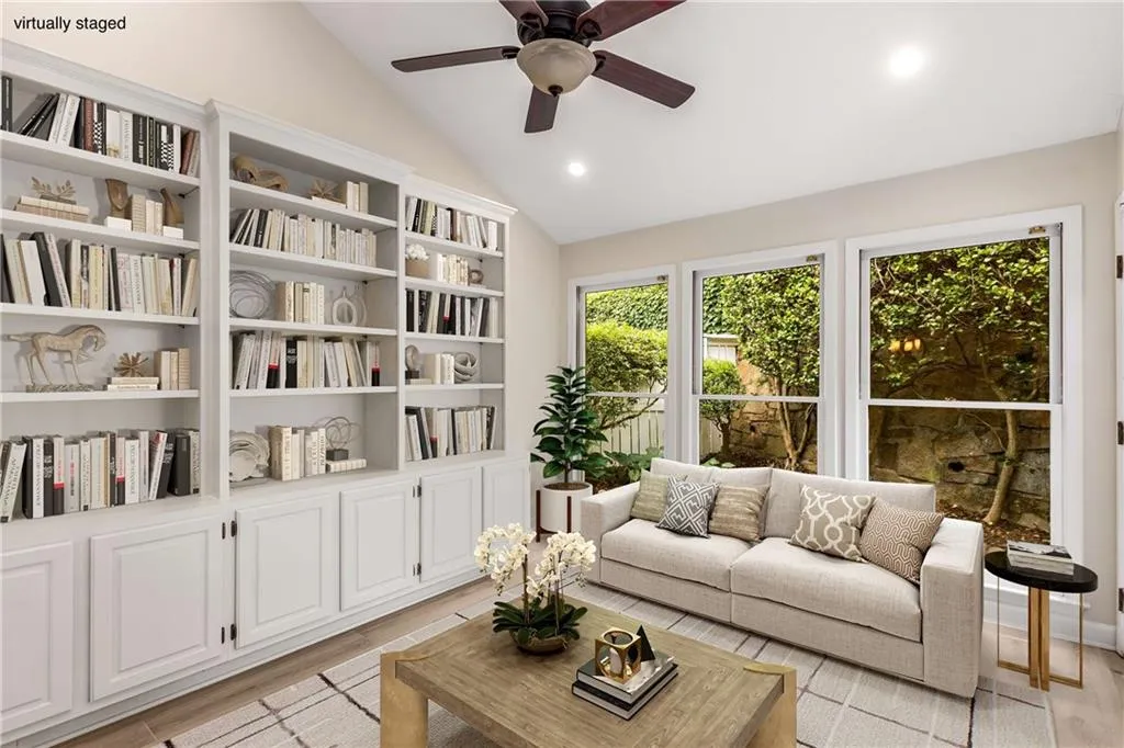 12 Waterford Court, Atlanta, Georgia 30328, 2 Bedrooms Bedrooms, ,2 BathroomsBathrooms,Residential,Sold,12 Waterford Court,7403733