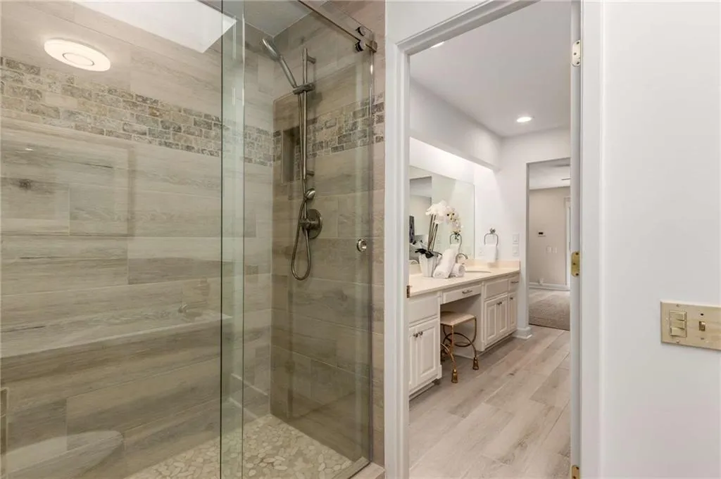 12 Waterford Court, Atlanta, Georgia 30328, 2 Bedrooms Bedrooms, ,2 BathroomsBathrooms,Residential,Sold,12 Waterford Court,7403733