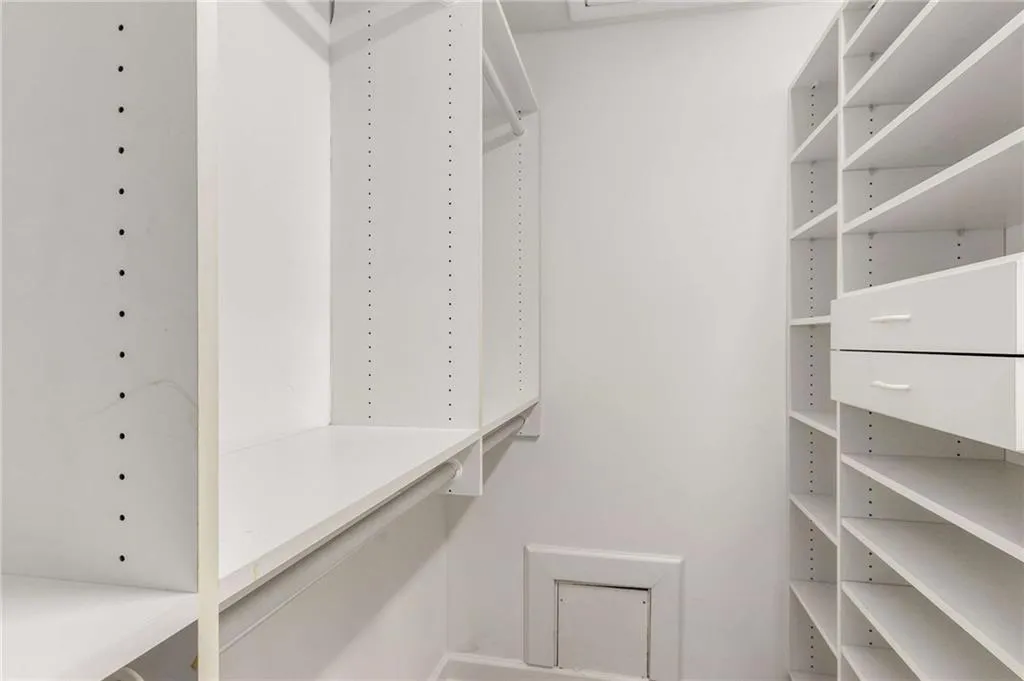 12 Waterford Court, Atlanta, Georgia 30328, 2 Bedrooms Bedrooms, ,2 BathroomsBathrooms,Residential,Sold,12 Waterford Court,7403733