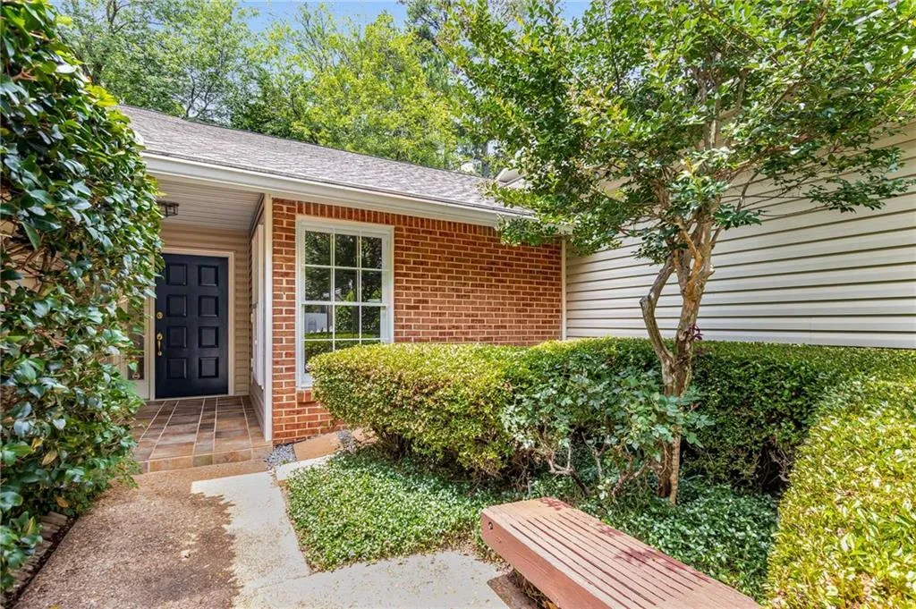 12 Waterford Court, Atlanta, Georgia 30328, 2 Bedrooms Bedrooms, ,2 BathroomsBathrooms,Residential,Sold,12 Waterford Court,7403733