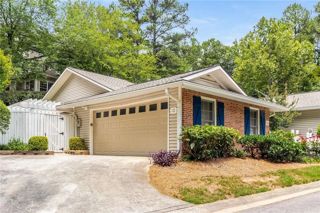 12 Waterford Court, Atlanta, Georgia 30328, 2 Bedrooms Bedrooms, ,2 BathroomsBathrooms,Residential,Sold,12 Waterford Court,7403733