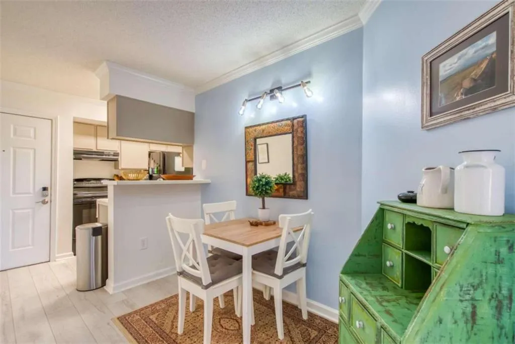 795 Hammond Unit 811, Sandy Springs, Georgia 30328, 1 Bedroom Bedrooms, ,1 BathroomBathrooms,Residential,Sold,795 Hammond Unit 811,6936190