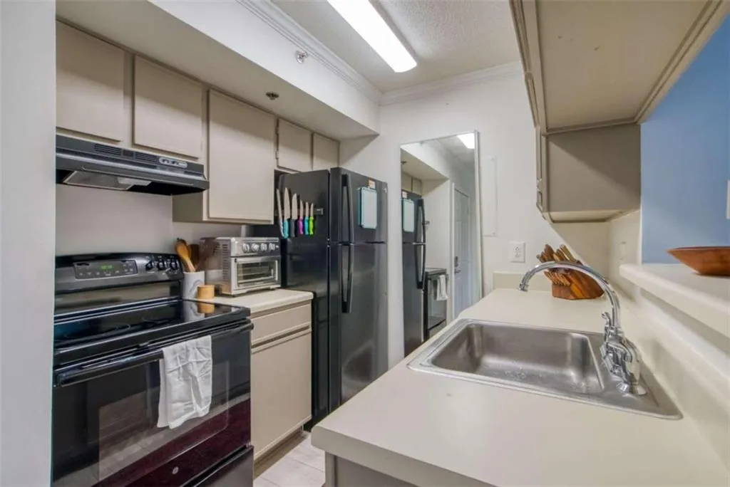 795 Hammond Unit 811, Sandy Springs, Georgia 30328, 1 Bedroom Bedrooms, ,1 BathroomBathrooms,Residential,Sold,795 Hammond Unit 811,6936190