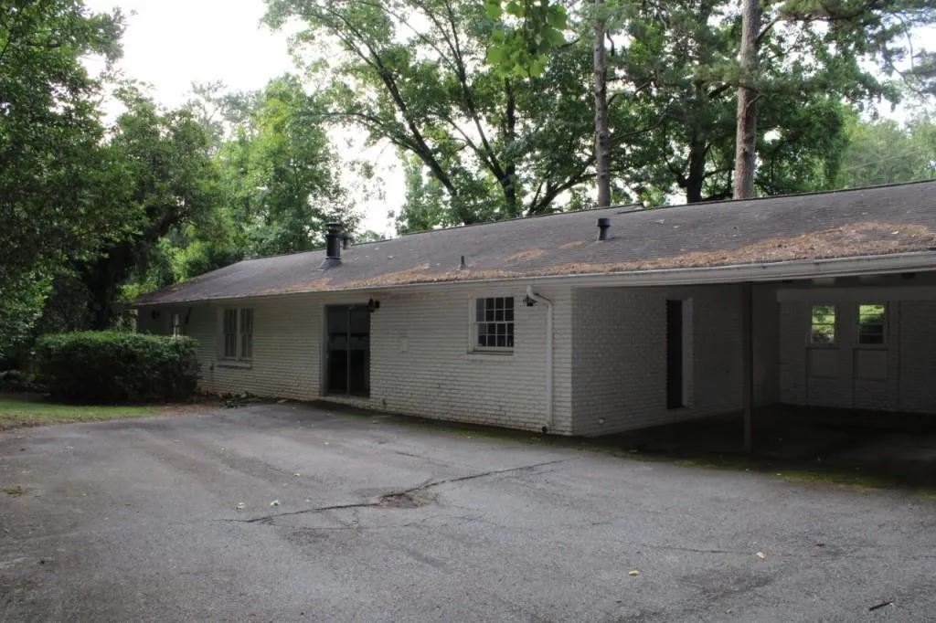 2383 Northside Parkway Nw, Atlanta, Georgia 30327, 3 Bedrooms Bedrooms, ,2 BathroomsBathrooms,Residential,Sold,2383 Northside Parkway Nw,7073870