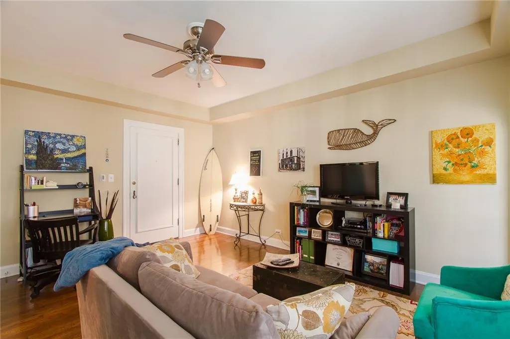 2222 Peachtree Road Nw Unit A5, Atlanta, Georgia 30309, 1 Bedroom Bedrooms, ,1 BathroomBathrooms,Residential,Sold,2222 Peachtree Road Nw Unit A5,5664143