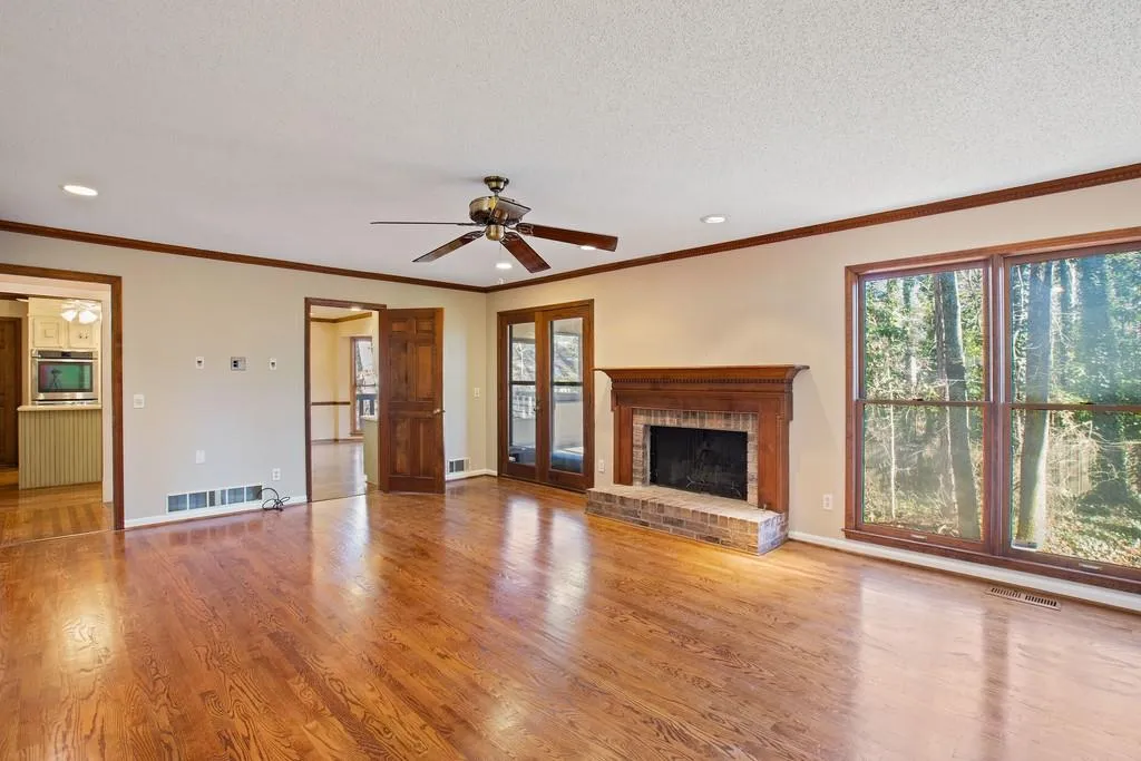 7501 Auden Trail, Sandy Springs, Georgia 30350, 4 Bedrooms Bedrooms, ,3 BathroomsBathrooms,Residential,Sold,7501 Auden Trail,6668342