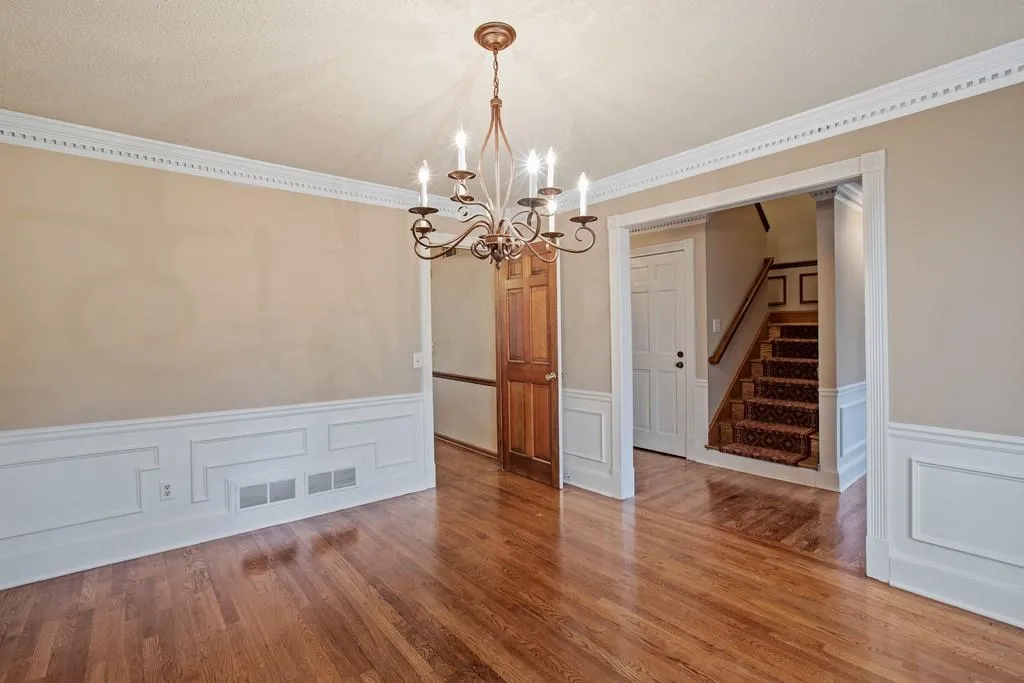 7501 Auden Trail, Sandy Springs, Georgia 30350, 4 Bedrooms Bedrooms, ,3 BathroomsBathrooms,Residential,Sold,7501 Auden Trail,6668342