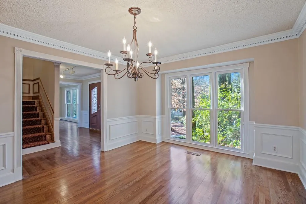 7501 Auden Trail, Sandy Springs, Georgia 30350, 4 Bedrooms Bedrooms, ,3 BathroomsBathrooms,Residential,Sold,7501 Auden Trail,6668342