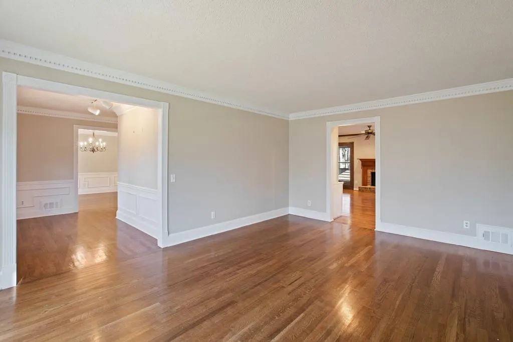 7501 Auden Trail, Sandy Springs, Georgia 30350, 4 Bedrooms Bedrooms, ,3 BathroomsBathrooms,Residential,Sold,7501 Auden Trail,6668342