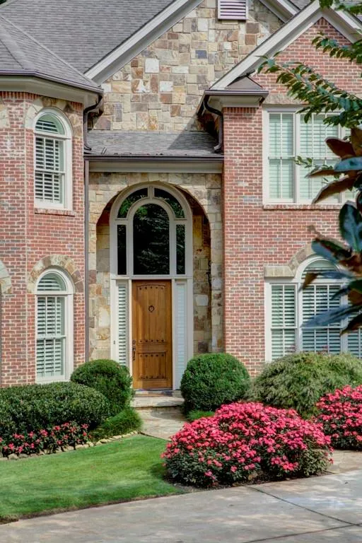 4869 Lake Forrest Drive, Sandy Springs, Georgia 30342, 5 Bedrooms Bedrooms, ,4 BathroomsBathrooms,Residential,Sold,4869 Lake Forrest Drive,6804547