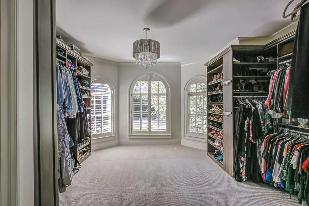 4869 Lake Forrest Drive, Sandy Springs, Georgia 30342, 5 Bedrooms Bedrooms, ,4 BathroomsBathrooms,Residential,Sold,4869 Lake Forrest Drive,6804547