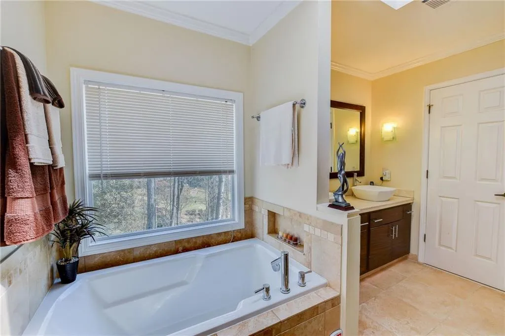 325 Balboa Court, Sandy Springs, Georgia 30342, 5 Bedrooms Bedrooms, ,4 BathroomsBathrooms,Residential,Sold,325 Balboa Court,6864151 325 Balboa Court, Sandy Springs, Georgia 30342, 5 Bedrooms Bedrooms, ,4 BathroomsBathrooms,Residential,Sold,325 Balboa Court,6864151