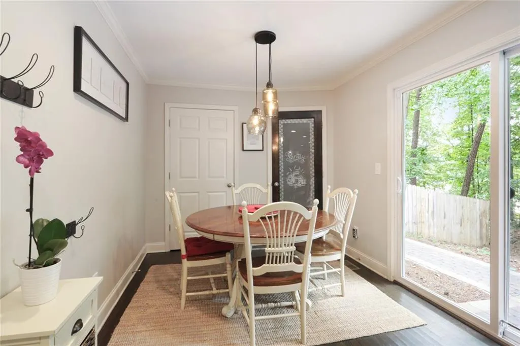 591 Dalrymple Road, Atlanta, Georgia 30328, 5 Bedrooms Bedrooms, ,3 BathroomsBathrooms,Residential,Sold,591 Dalrymple Road,6608271