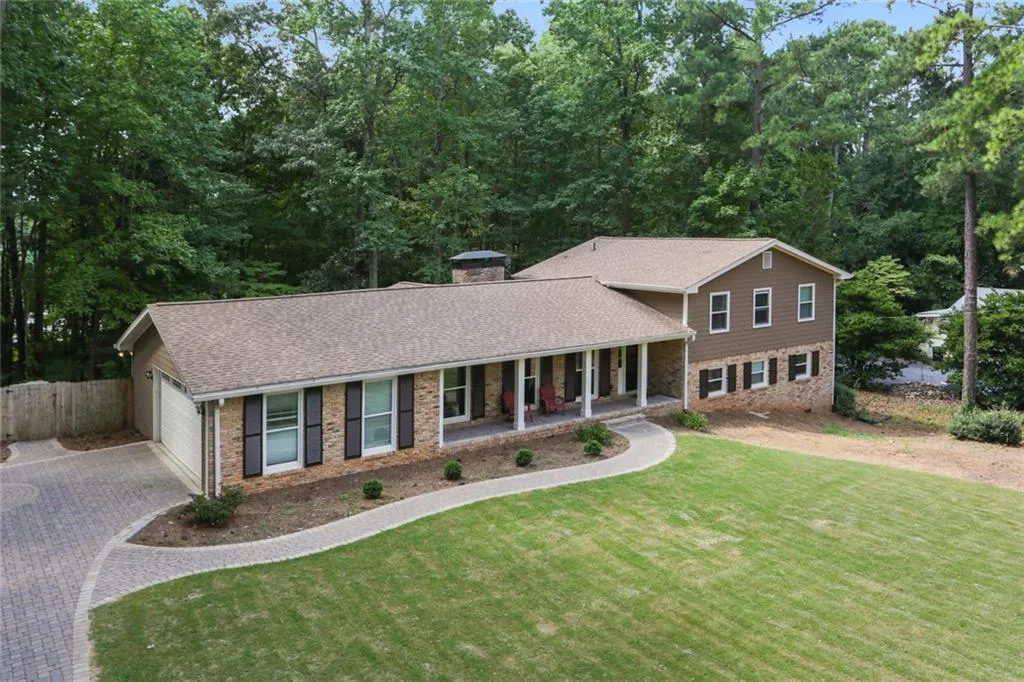 591 Dalrymple Road, Atlanta, Georgia 30328, 5 Bedrooms Bedrooms, ,3 BathroomsBathrooms,Residential,Sold,591 Dalrymple Road,6608271