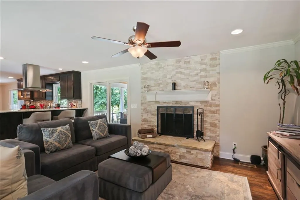 591 Dalrymple Road, Atlanta, Georgia 30328, 5 Bedrooms Bedrooms, ,3 BathroomsBathrooms,Residential,Sold,591 Dalrymple Road,6608271