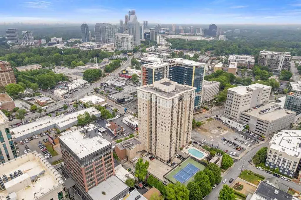 The amenities that come with this building are the best!  Pool, tennis, pickle ball, gym, gathering area, games, bbq area....  and the location can't be beat!