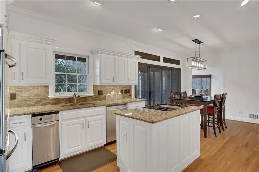 1635 Lazy River Lane, Sandy Springs, Georgia 30350, 5 Bedrooms Bedrooms, ,5 BathroomsBathrooms,Residential,Sold,1635 Lazy River Lane,6828507