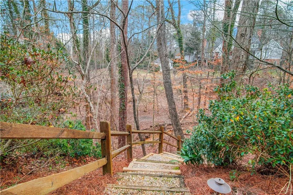 1635 Lazy River Lane, Sandy Springs, Georgia 30350, 5 Bedrooms Bedrooms, ,5 BathroomsBathrooms,Residential,Sold,1635 Lazy River Lane,6828507