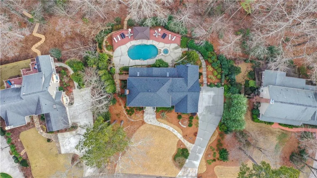 1635 Lazy River Lane, Sandy Springs, Georgia 30350, 5 Bedrooms Bedrooms, ,5 BathroomsBathrooms,Residential,Sold,1635 Lazy River Lane,6828507