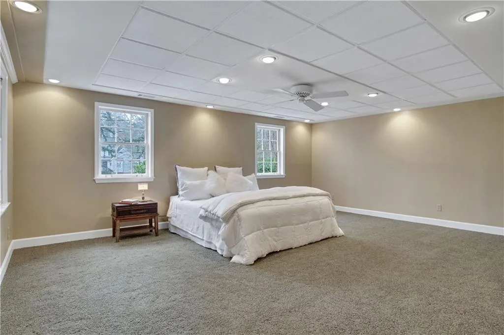 1635 Lazy River Lane, Sandy Springs, Georgia 30350, 5 Bedrooms Bedrooms, ,5 BathroomsBathrooms,Residential,Sold,1635 Lazy River Lane,6828507