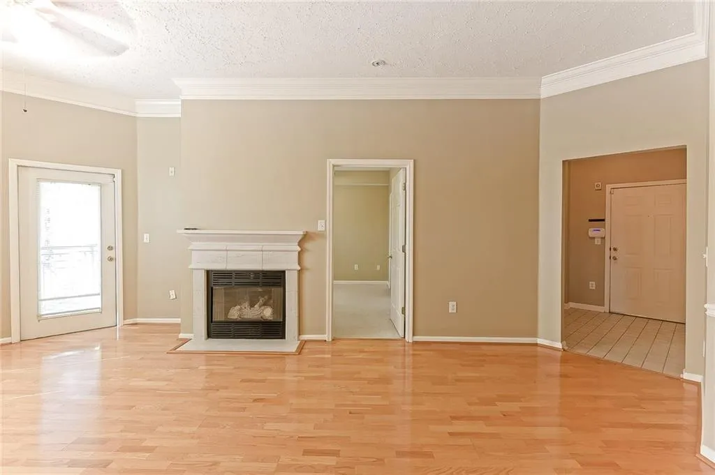 5559 Glenridge Drive Unit 1402, Atlanta, Georgia 30342, 2 Bedrooms Bedrooms, ,2 BathroomsBathrooms,Residential,Sold,5559 Glenridge Drive Unit 1402,5978771