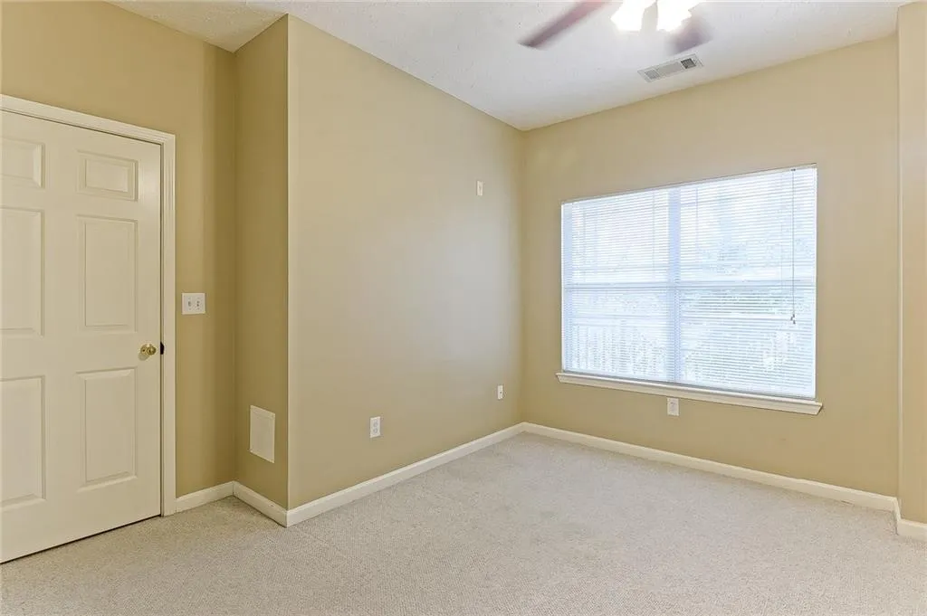 5559 Glenridge Drive Unit 1402, Atlanta, Georgia 30342, 2 Bedrooms Bedrooms, ,2 BathroomsBathrooms,Residential,Sold,5559 Glenridge Drive Unit 1402,5978771