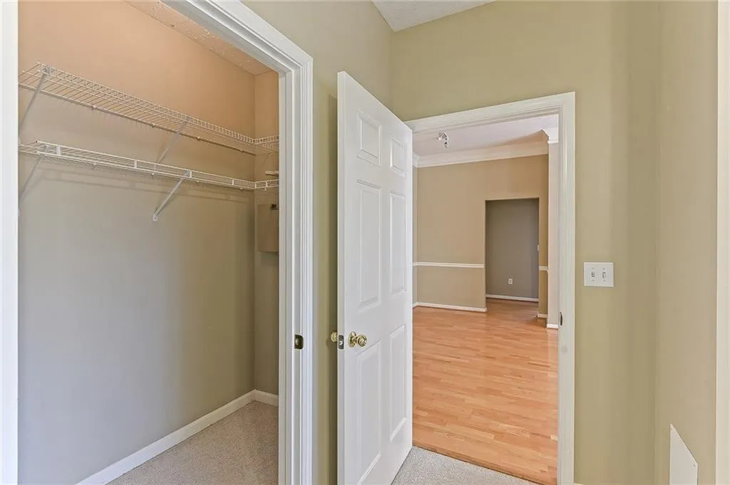 5559 Glenridge Drive Unit 1402, Atlanta, Georgia 30342, 2 Bedrooms Bedrooms, ,2 BathroomsBathrooms,Residential,Sold,5559 Glenridge Drive Unit 1402,5978771