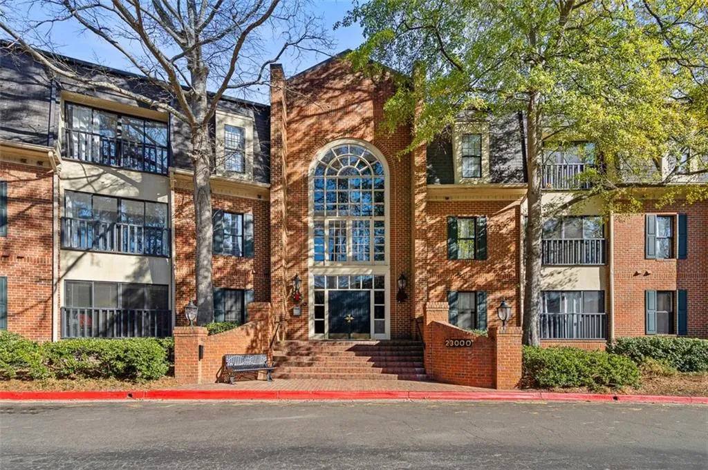 23103 Plantation Drive Ne Unit 103, Atlanta, Georgia 30324, 2 Bedrooms Bedrooms, 0 ,2 BathroomsBathrooms,Residential,For Sale,23103 Plantation Drive Ne Unit 103,7692457