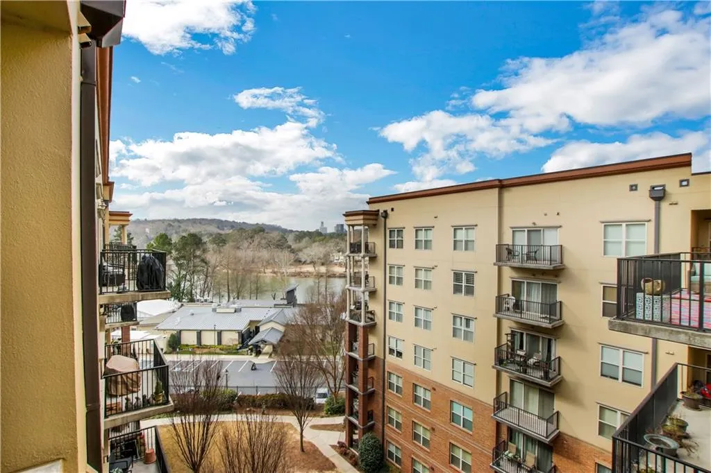 200 River Vista Drive Unit 734, Atlanta, Georgia 30339, 2 Bedrooms Bedrooms, ,2 BathroomsBathrooms,Residential,Sold,200 River Vista Drive Unit 734,6829338