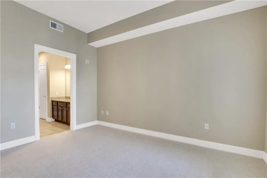 200 River Vista Drive Unit 734, Atlanta, Georgia 30339, 2 Bedrooms Bedrooms, ,2 BathroomsBathrooms,Residential,Sold,200 River Vista Drive Unit 734,6829338