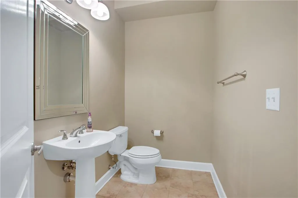 200 River Vista Drive Unit 734, Atlanta, Georgia 30339, 2 Bedrooms Bedrooms, ,2 BathroomsBathrooms,Residential,Sold,200 River Vista Drive Unit 734,6829338