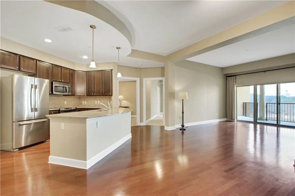 200 River Vista Drive Unit 734, Atlanta, Georgia 30339, 2 Bedrooms Bedrooms, ,2 BathroomsBathrooms,Residential,Sold,200 River Vista Drive Unit 734,6829338