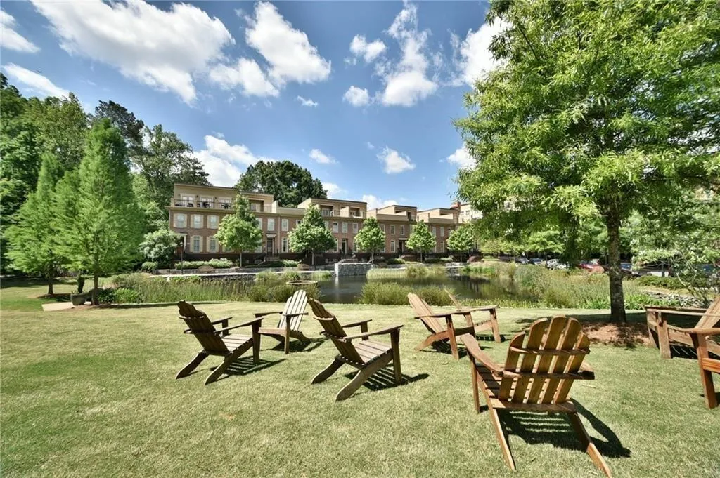 200 River Vista Drive Unit 734, Atlanta, Georgia 30339, 2 Bedrooms Bedrooms, ,2 BathroomsBathrooms,Residential,Sold,200 River Vista Drive Unit 734,6829338