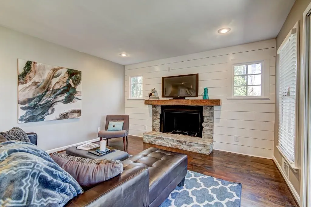 410 Dalrymple Road, Sandy Springs, Georgia 30328, 4 Bedrooms Bedrooms, ,2 BathroomsBathrooms,Residential,Sold,410 Dalrymple Road,5984272