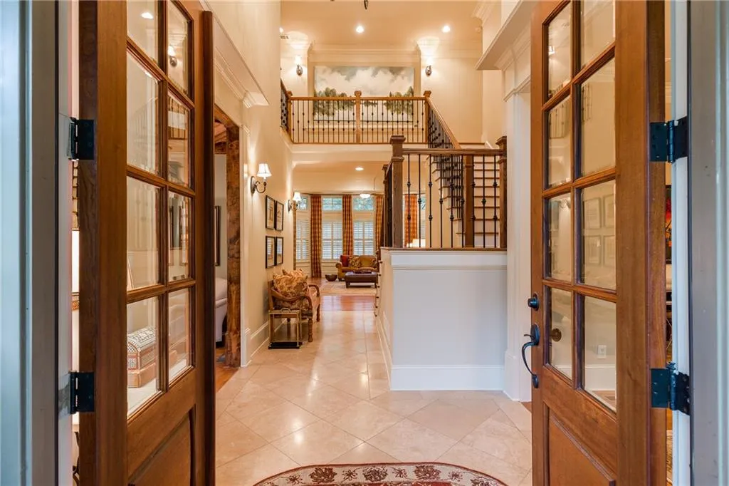 6285 Hunting Creek Road, Atlanta, Georgia 30328, 5 Bedrooms Bedrooms, ,4 BathroomsBathrooms,Residential,Sold,6285 Hunting Creek Road,6535383