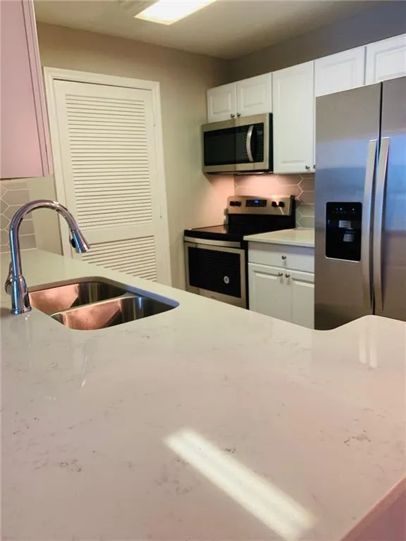 603 Granville Court, Sandy Springs, Georgia 30328, 1 Bedroom Bedrooms, ,1 BathroomBathrooms,Residential,Sold,603 Granville Court,6920950