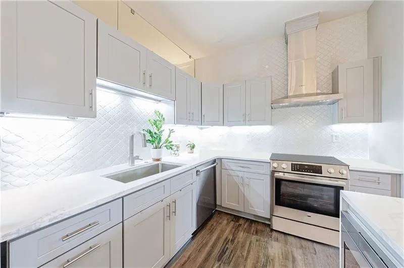 560 Dutch Valley Road Ne Unit 2207, Atlanta, Georgia 30324, 1 Bedroom Bedrooms, ,1 BathroomBathrooms,Residential,For Sale,560 Dutch Valley Road Ne Unit 2207,7616137