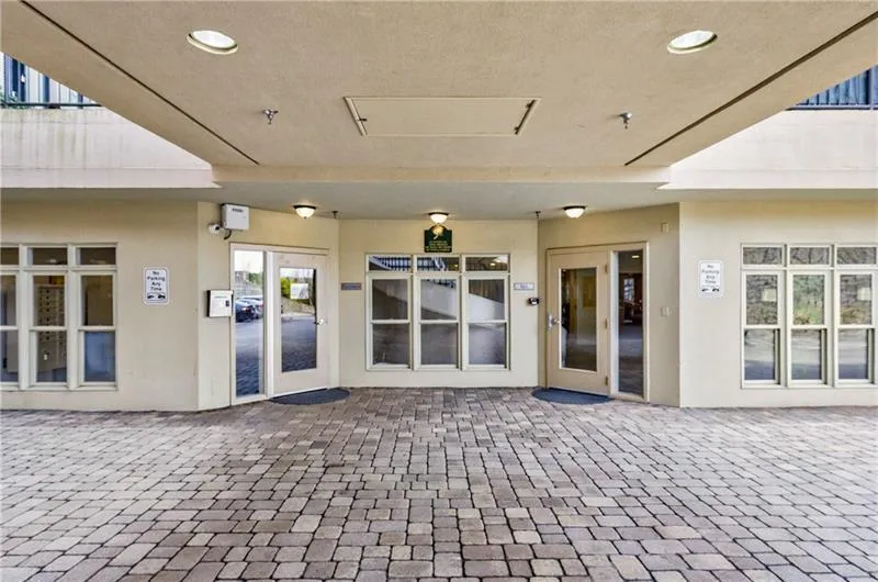 560 Dutch Valley Road Ne Unit 2207, Atlanta, Georgia 30324, 1 Bedroom Bedrooms, ,1 BathroomBathrooms,Residential,For Sale,560 Dutch Valley Road Ne Unit 2207,7616137