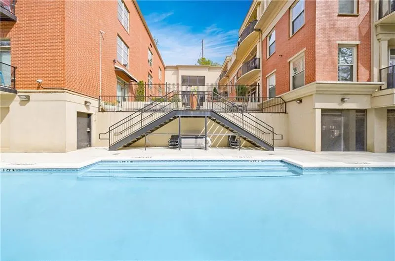 560 Dutch Valley Road Ne Unit 2207, Atlanta, Georgia 30324, 1 Bedroom Bedrooms, ,1 BathroomBathrooms,Residential,For Sale,560 Dutch Valley Road Ne Unit 2207,7616137